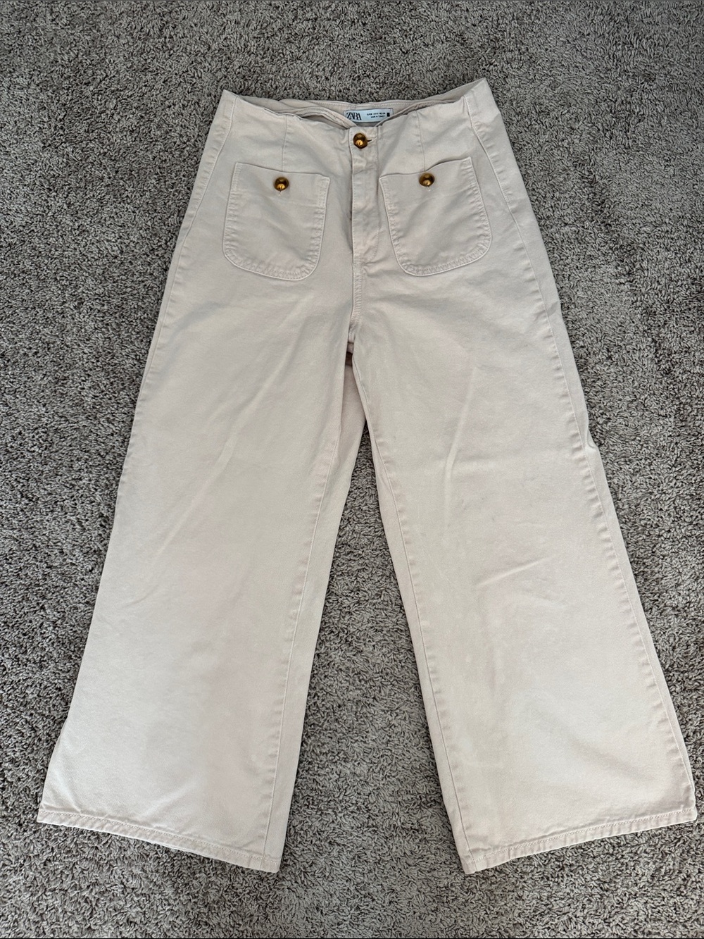 Zara Light Pink Wide-Leg Jeans with Front Patch Pockets and Button Detail